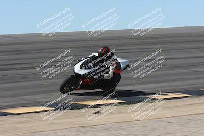 media/Oct-13-2025-Moto Forza (Mon) [[a66d839500]]/3-B Group/Session 2 (Bowl)/